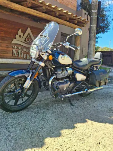 Royal Enfield Super Meteor 650 Celestial Blue - Impecável