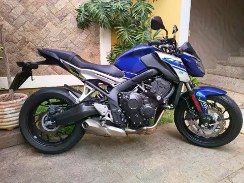 Vendo moto super nova
