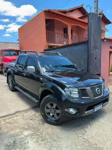 Nissan Frontier SV AT. CD 4X4 2.5 TB Dies. Aut. 2016