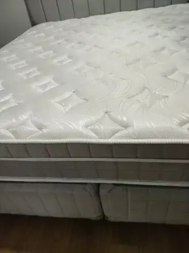 Cama box king BF COLCHÕES e cabeceira de linho