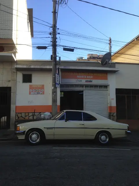 Nivas Bar — Bar no Centro
