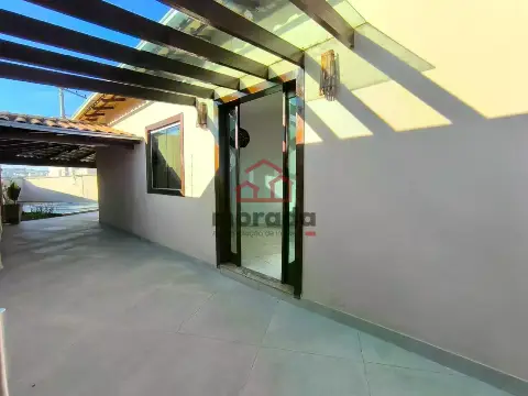Casa à venda no Residencial Santanense