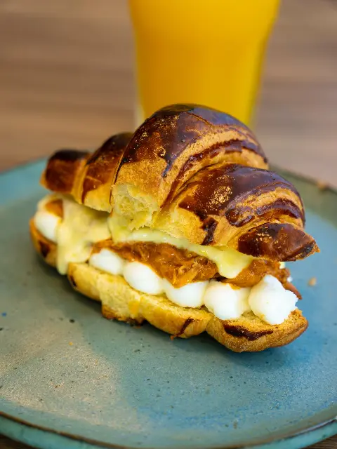 Croissant com Costela na Pani Sagrada Família
