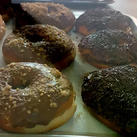 Donuts fresquinhos na Padaria Pão Nosso