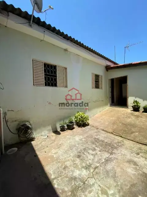 Casa com loja à venda no Itaunense II, 2 quartos e 2 vagas