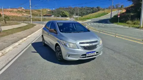 Chevrolet Onix Hatch LT 1.0 8V Flex Power Mec. 4P 2015