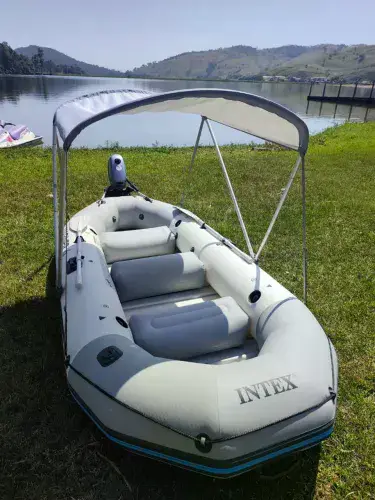 Barco mariner 4 com motor 3HP sem uso R$6500,00