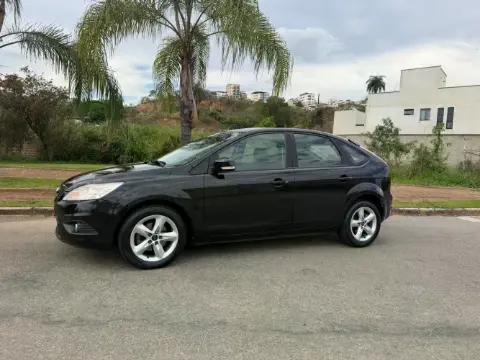 Ford Focus 1.6 S/se/se Plus Flex 8v/16v 5P 2011