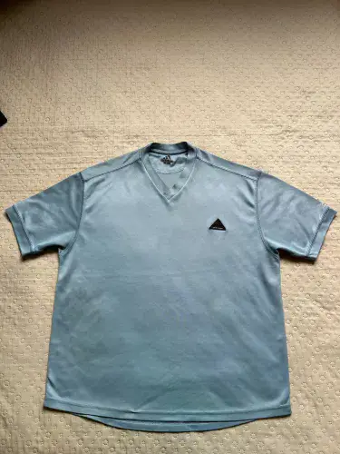 Camiseta Adidas Adventure original