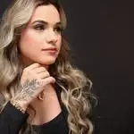 Extensão de cílios - Vitória lash — Salão de Beleza