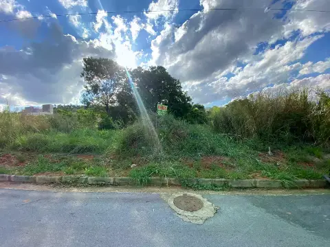 LOTE à venda, Vila da Serra