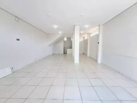 Loja Ampla — Loja comercial 108 m2 para alugar no Garcias