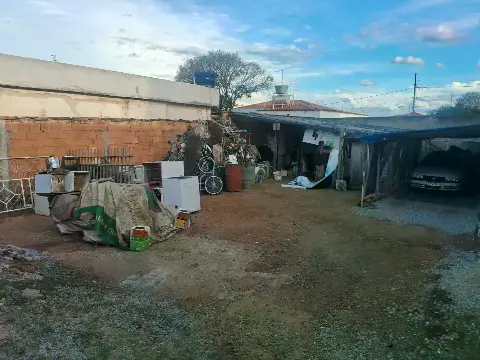 Lote à venda em Itaúna (Lourdes) – 300 m2, uso residencial/comercial