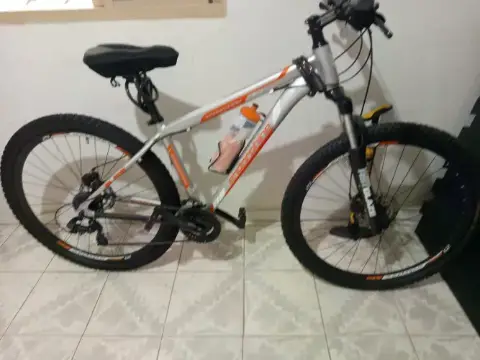 Bike aro 29 semi nova