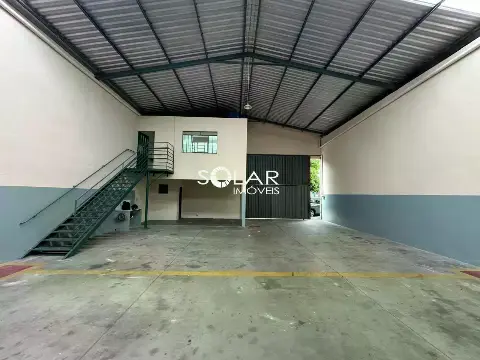 Galpão para aluguel no bairro Universitário – 300 m2