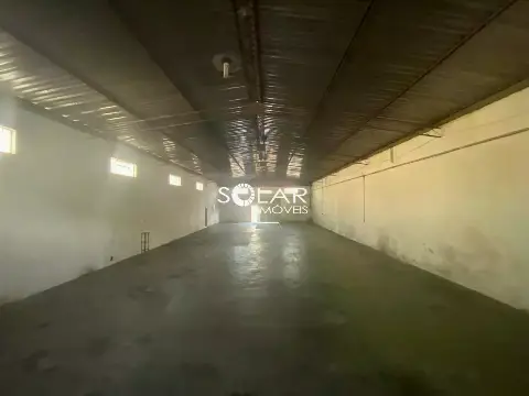 Galpão para alugar no Universitário, 359 m2