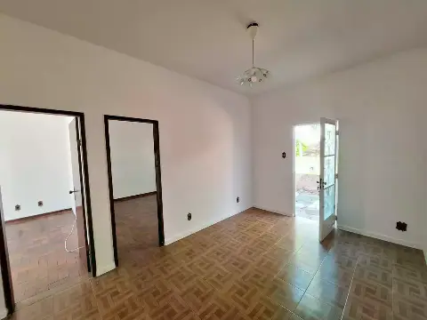 CASA para aluguel, 3 quartos, 1 vaga, Residencial Morro do Sol