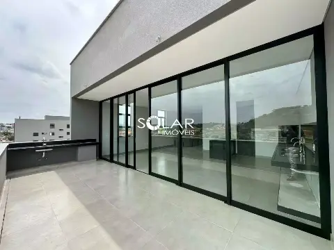 Cobertura à venda no Nogueirinha — 3 quartos, 187 m2