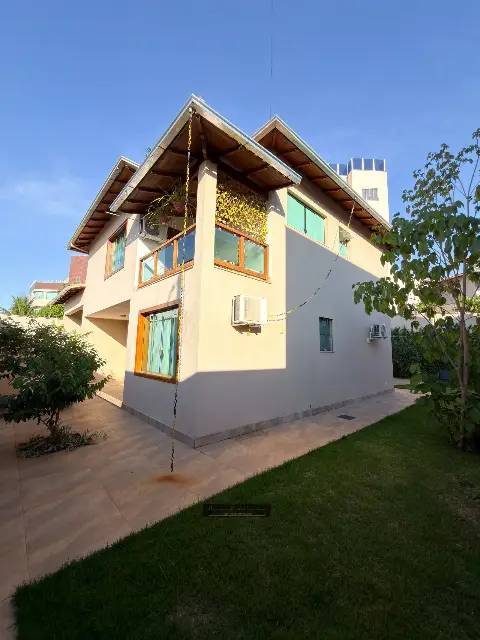 Casa de alto padrão no Belvedere – 300 m2