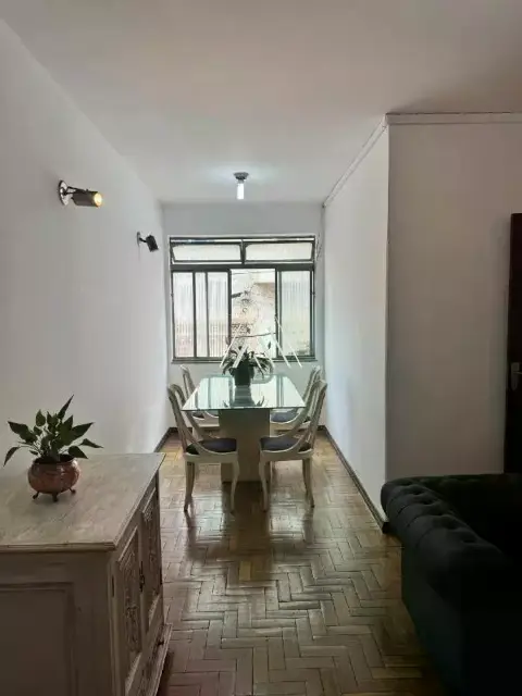 Apartamento residencial de 152 m2 com 4 quartos no Centro de Itaúna