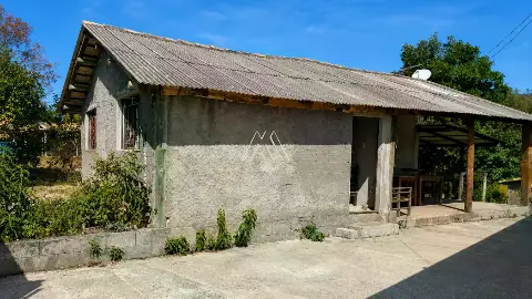 Chácara 1.000 m2 com casa e área gourmet à venda na Córrego do Soldado em Itaúna