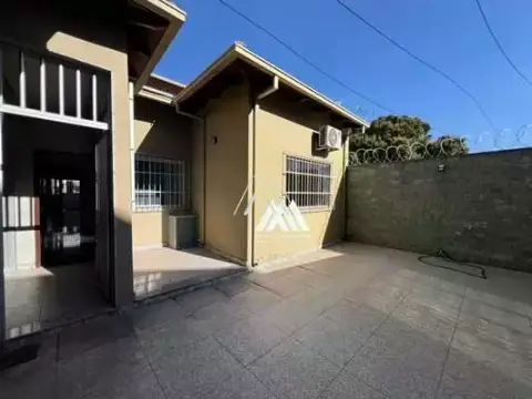 Vende-se casa de 4 quartos, Centro