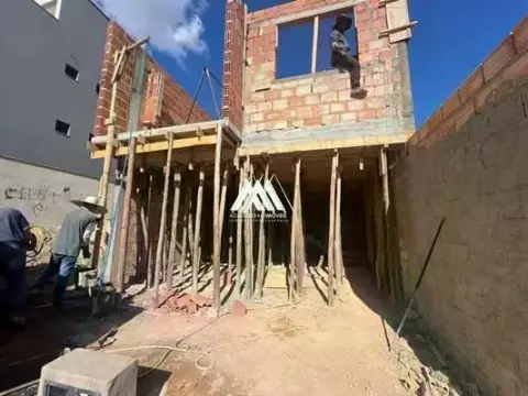 Casa no bairro São Bento à venda — 3 quartos, 300 m2
