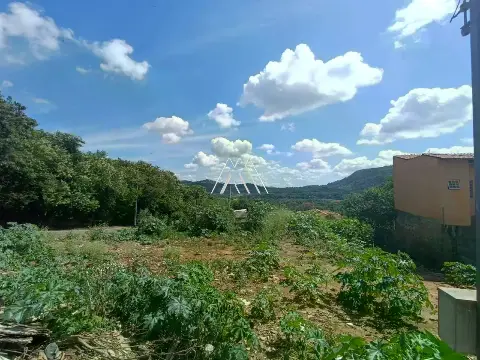 Vendo lote em Itaúna com ótima localização! — 292 m2 no Graças