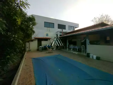 Vendo chácara em Itaúna em excelente localização! — 2 quartos, 1.400 m2