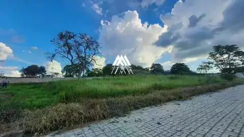 Vendo lote com 500 m2 Itaúna