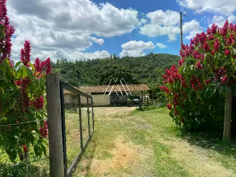 Imóvel para Venda - Área Rural - Itaúna MG — Fazenda 3 quartos