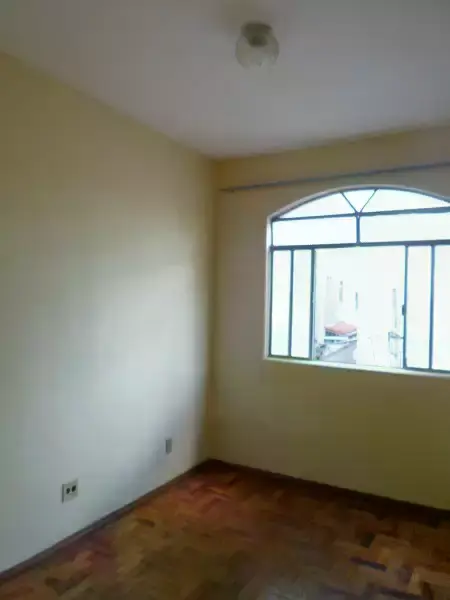 Apartamento para aluguel no bairro Centro, em Itaúna