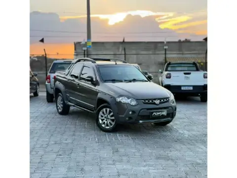 Fiat Strada Adventure 1.8 MPI 8V 103cv CE 2015