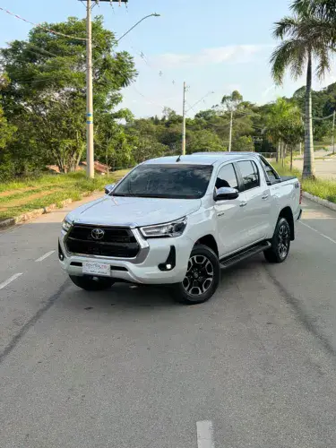 Toyota Hilux CD SRX 4X4 2.8 TDI 16V Diesel Aut. 2025