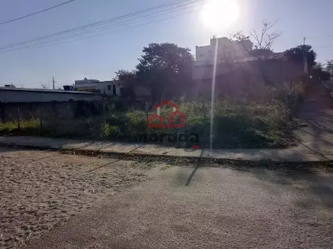 Lote à venda no Residencial Santanense — 288 m2 e 299 m2