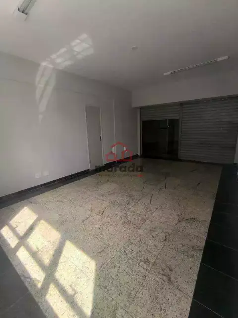 Loja para aluguel no Centro — 55 m2 com banheiro