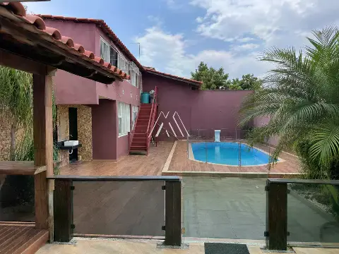 Sítio à venda na Barragem — 2 quartos, piscina e churrasqueira
