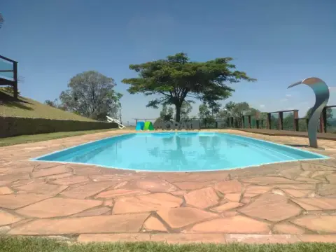 Sítio à Venda - 33 Hectares - Itaúna (MG)