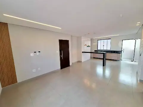 Apartamento com suíte e elevador — 3 quartos no Centro