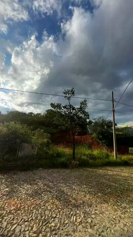 Lote 450 m2 à venda no Tropical