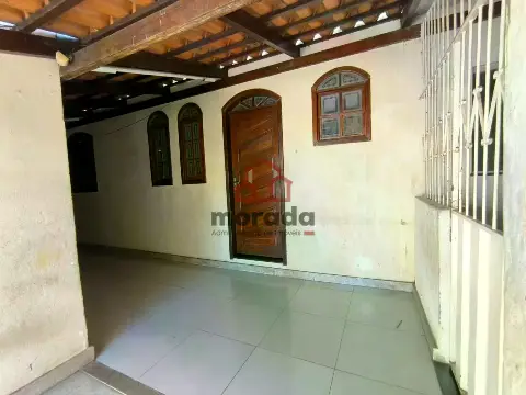 Casa residencial à venda no Parque Jardim Santanense — 2 quartos, 74 m2