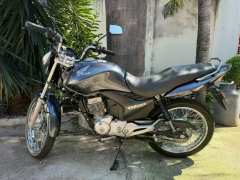 CG 150 Titan Esd