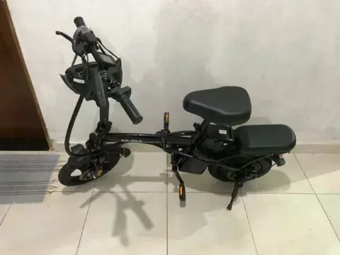 Vende-se esta bicicleta elétrica marca NUDA!