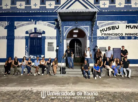 Trilhas Urbanas: visita acadêmica ao Museu Municipal