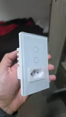 Interruptor Smart + Tomada WiFi Avatto 2 botões