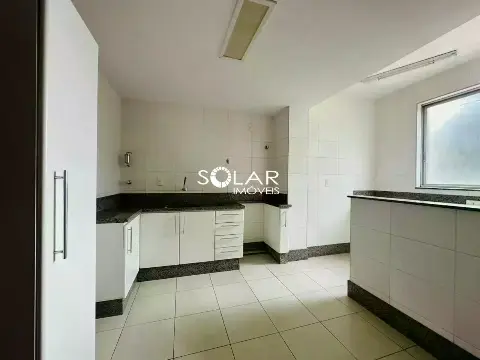Apartamento Térreo no Centro — Para Alugar