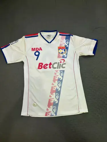 Camiseta Lyon retrô