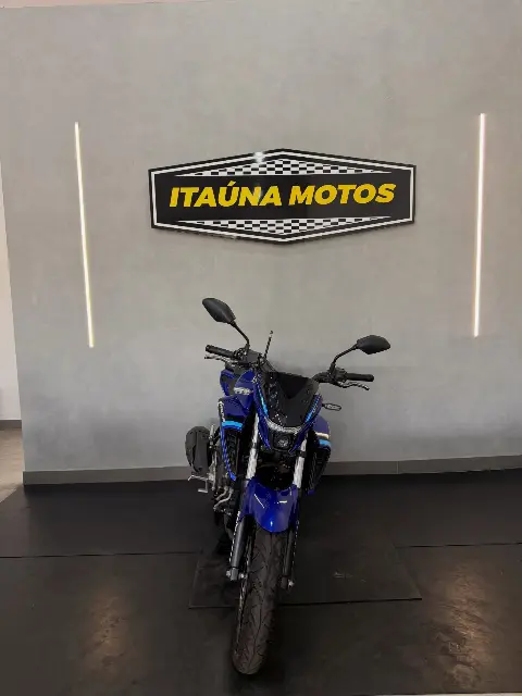 Yamaha Fazer 250 2025 com 6.000 km à venda