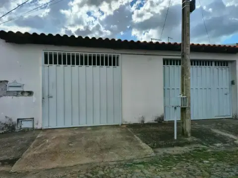 Vendo casa aeroporto Itaúna