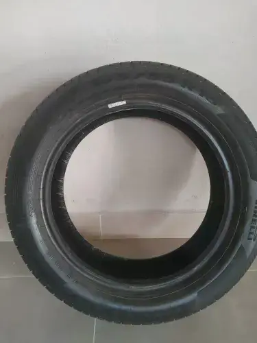 Apenas 1 pneu Pirelli